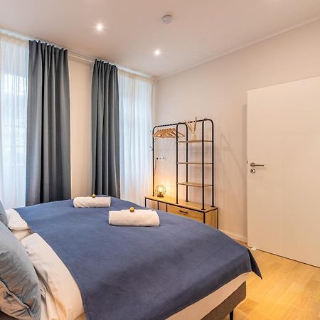 Vivid Luxury Apartment Ludwigsburg - Bluehendes Barock-Forum-Schloss-Modern Bagian luar foto