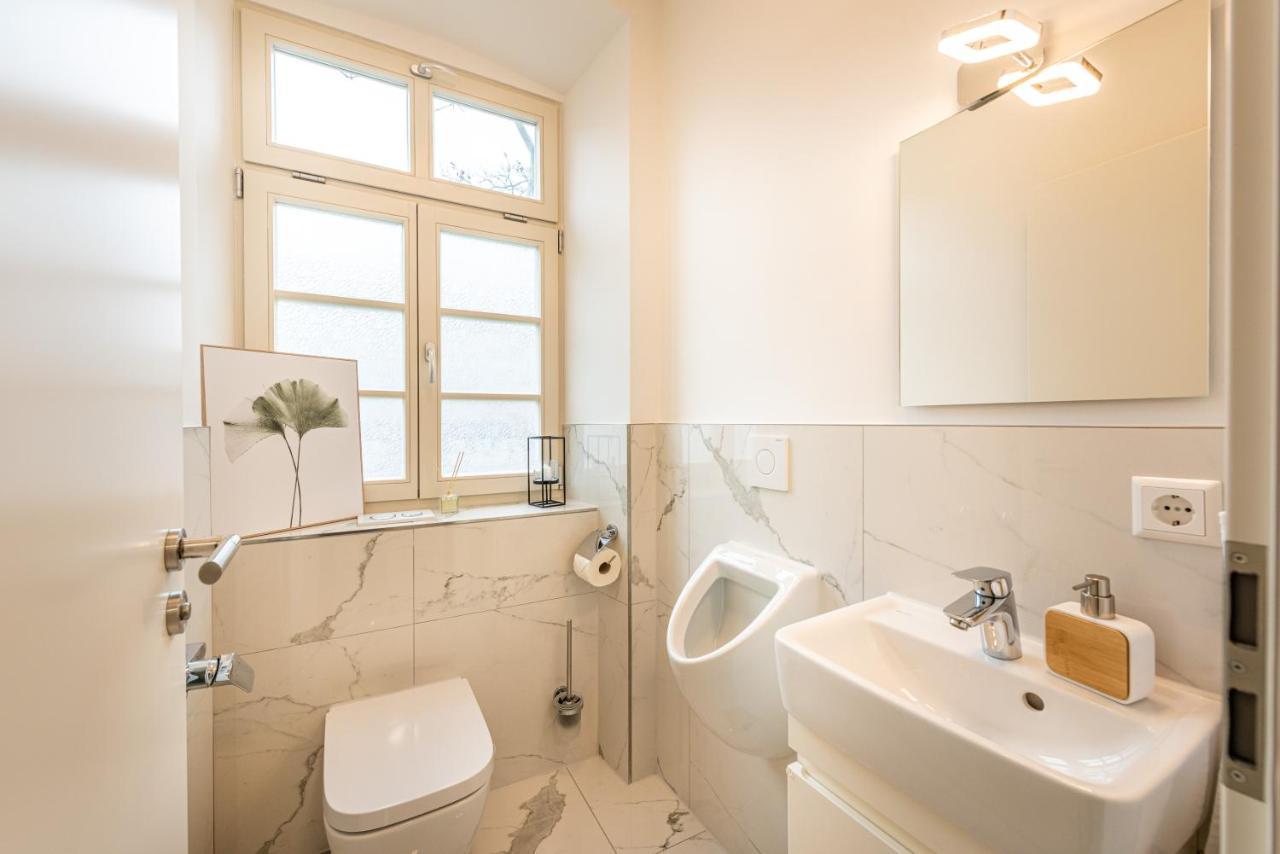 Vivid Luxury Apartment Ludwigsburg - Bluehendes Barock-Forum-Schloss-Modern Bagian luar foto